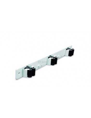 CUELGA ESCOBAS TRIPLE BL.